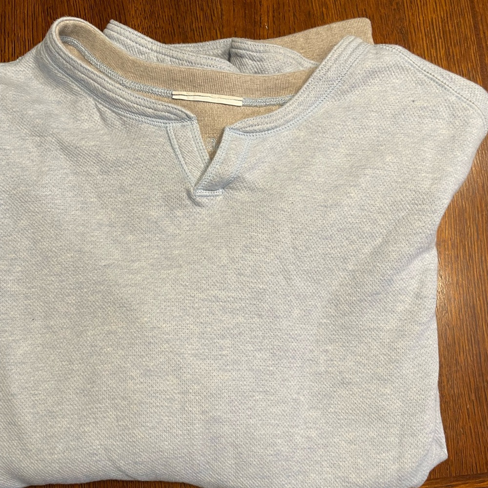 Tommy Bahama sweatshirt